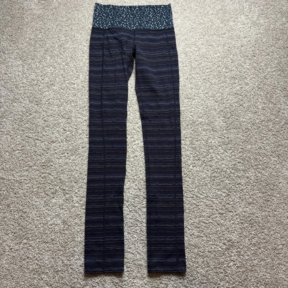 Lululemon Skinny Groove Pant II (Roll Down)
